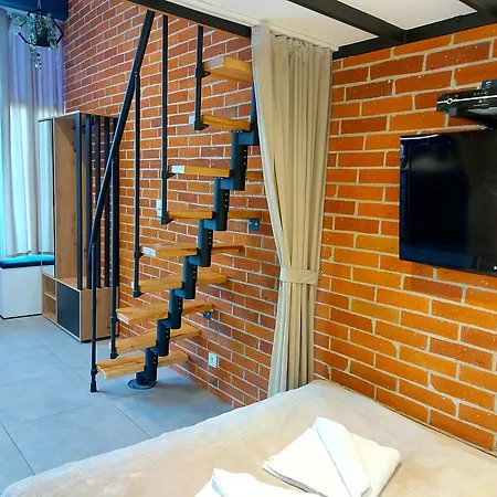 Morski Sen-Przytulne Studio Z Antresola W Centrum Mielna Apartamento