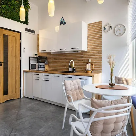 Morski Sen-przytulne Z Antresola W Centrum Mielna Apartmán *